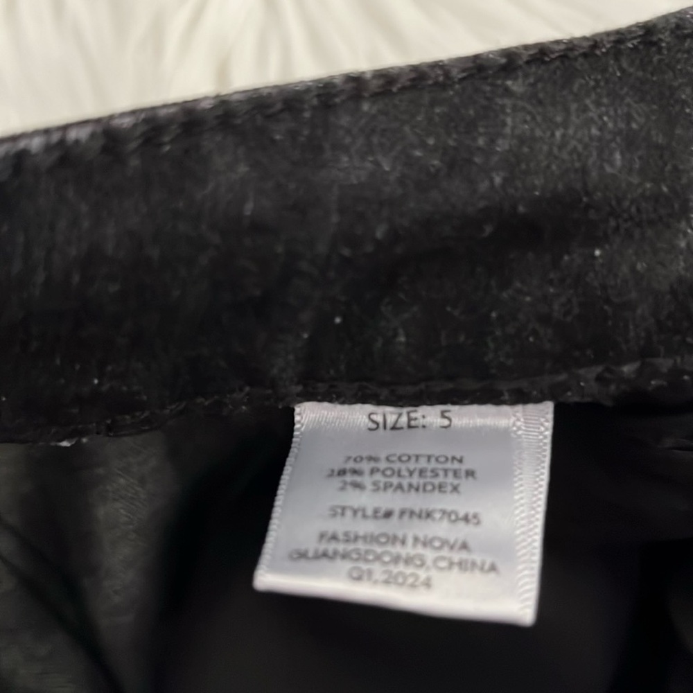 •HP• Fashion Nova Baggy Jeans - Picture 7 of 9
